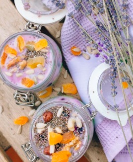Lavantalı ballı chia puding 