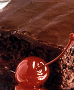 Çikolatalı ve bademli yumuşak kek tarifi