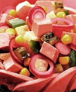Sosis salatası tarif resmi