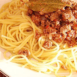 Salçalı spaghetti makarna tarif resmi