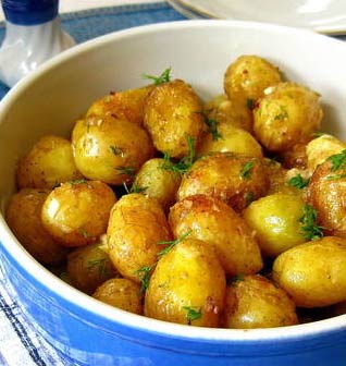 Kızarmış soslu top patatesler tarif resmi
