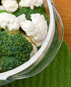 Brokoli ve Karnabahar Salatası tarif resmi