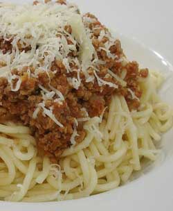 Kıymalı spagetti tarif resmi