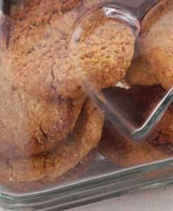 3 malzemeli kurabiye tarif resmi