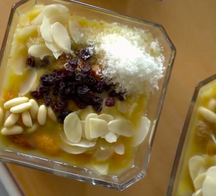 Evde pratik glutensiz aşure