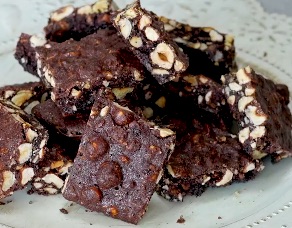 Glutensiz evde çikoatalı atıştırmalık 