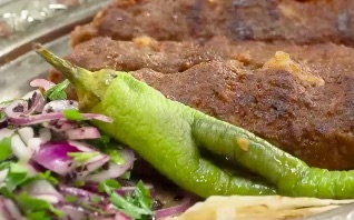Salatalı acılı adana kebap